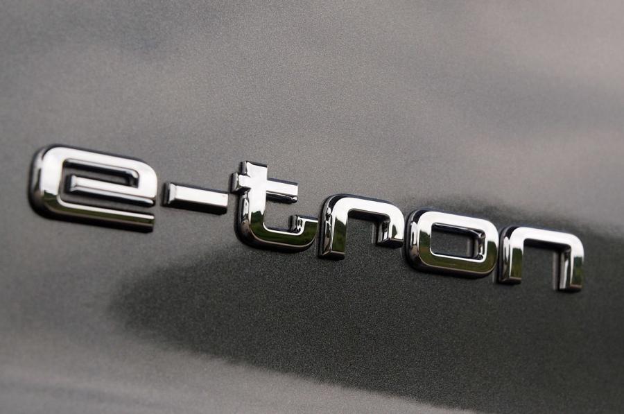 Логотип Audi A3 Sportback e-Tron (8V) 2014 года  (фото 48 из 95)